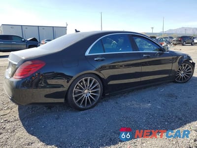 Trzecie zdjęcie samochodu z tyłu: 2015 MERCEDES-BENZ S 550 VIN:WDDUG8CB4FA166409 - miniatura