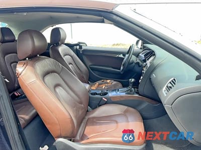 Piąte zdjęcie samochodu w środku: 2013 AUDI A5 PREMIUM VIN:WAUAFAFH8DN002994 - miniatura