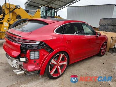 Trzecie zdjęcie samochodu z tyłu: 2025 PORSCHE CAYENNE S COUPE VIN:WP1BL2AY5SDA39872 - miniatura