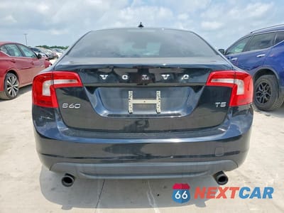 Zdjęcie 6 z 12 samochodu: 2013 VOLVO S60 T5 VIN:YV1612FS7D2172798 - miniatura