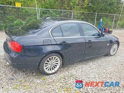 Trzecie zdjęcie samochodu z tyłu: 2011 BMW 335 XI VIN:WBAPL5C58BA918969 - miniatura