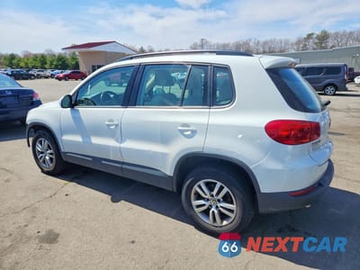 Drugie zdjęcie samochodu z przodu: 2016 VOLKSWAGEN TIGUAN S VIN:WVGBV7AX9GW018918 - miniatura