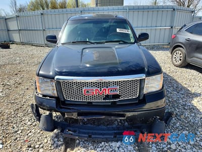 Piąte zdjęcie samochodu w środku: 2011 GMC SIERRA K1500 DENALI VIN:3GTP2XE20BG288306 - miniatura