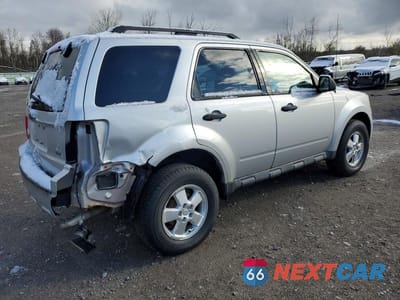 Trzecie zdjęcie samochodu z tyłu: 2011 FORD ESCAPE XLT VIN:1FMCU0DG9BKA73301 - miniatura
