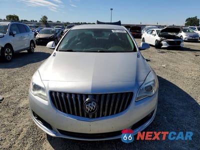 Piąte zdjęcie samochodu w środku: 2017 BUICK REGAL PREMIUM VIN:2G4GR5GX6H9113131 - miniatura
