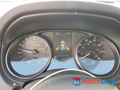 Zdjęcie 9 z 13 samochodu: 2019 NISSAN ROGUE SV VIN:5N1AT2MV9KC824735 - miniatura