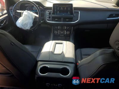Zdjęcie 8 z 13 samochodu: 2024 CHEVROLET SUBURBAN C1500 HIGH COUNTRY VIN:1GNSCGKL5RR369016 - miniatura