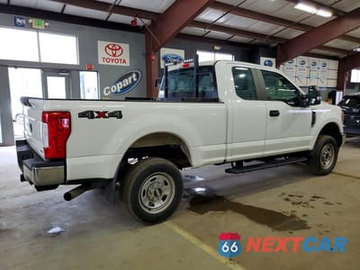 Trzecie zdjęcie samochodu z tyłu: 2017 FORD F350 SUPER DUTY VIN:1FT7X3B67HEC71889 - miniatura