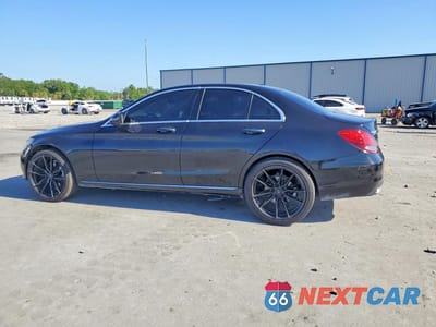 Drugie zdjęcie samochodu z przodu: 2016 MERCEDES-BENZ C 300 4MATIC VIN:55SWF4KB9GU165957 - miniatura