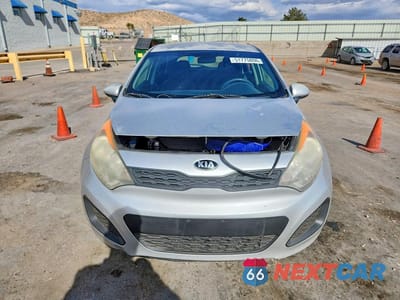 Piąte zdjęcie samochodu w środku: 2015 KIA RIO LX VIN:KNADM5A38F6518162 - miniatura