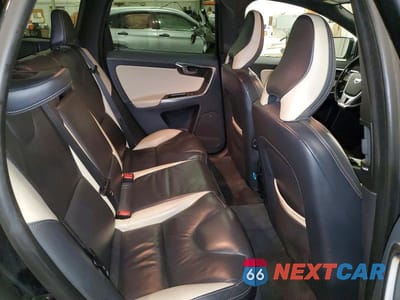 Zdjęcie 11 z 13 samochodu: 2013 VOLVO XC60 T6 VIN:YV4902DZ5D2399717 - miniatura