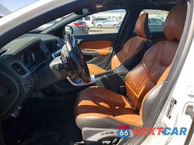 Zdjęcie 7 z 12 samochodu: 2016 VOLVO S60 PLATINUM VIN:YV149MFM8G2394414 - miniatura