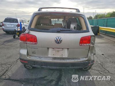 Zdjęcie 6 z 12 samochodu: 2005 VOLKSWAGEN TOUAREG 4.2 VIN:WVGCM77L25D005612 - miniatura