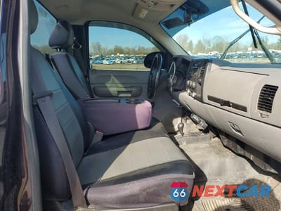 Zdjęcie 10 z 13 samochodu: 2008 CHEVROLET SILVERADO K1500 VIN:1GCEK14J28Z226413 - miniatura