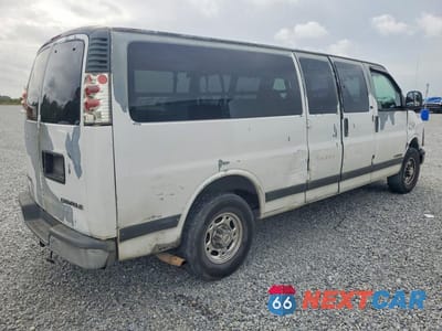 Trzecie zdjęcie samochodu z tyłu: 2002 CHEVROLET EXPRESS G3500 VIN:1GAHG39RX21102543 - miniatura