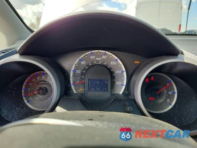 Zdjęcie 9 z 12 samochodu: 2010 HONDA FIT VIN:JHMGE8G25AC013623 - miniatura