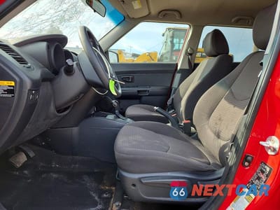 Zdjęcie 7 z 12 samochodu: 2013 KIA SOUL BASE VIN:KNDJT2A58D7619413 - miniatura