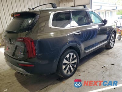 Trzecie zdjęcie samochodu z tyłu: 2021 KIA TELLURIDE S VIN:5XYP64HC1MG143526 - miniatura