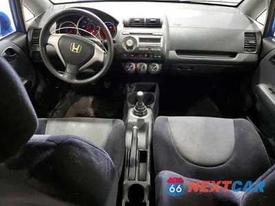 Zdjęcie 8 z 11 samochodu: 2007 HONDA FIT VIN:JHMGD37457S031822 - miniatura