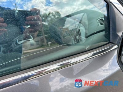Zdjęcie 11 z 11 samochodu: 2019 NISSAN ROGUE S VIN:5N1AT2MT4KC802057 - miniatura