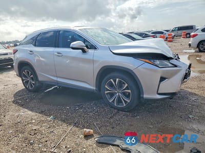 Czwarte zdjęcie samochodu z boku: 2018 LEXUS RX 350 BASE VIN:2T2ZZMCA7JC102424 - miniatura