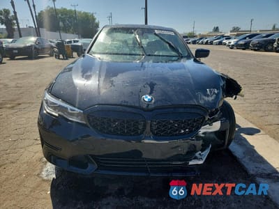 Piąte zdjęcie samochodu w środku: 2019 BMW 330I VIN:WBA5R1C52KAK09162 - miniatura