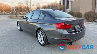 Trzecie zdjęcie samochodu z tyłu: 2013 BMW 328 XI SULEV VIN:WBA3B5C57DF596364 - miniatura