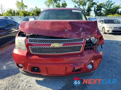 Piąte zdjęcie samochodu w środku: 2013 CHEVROLET SUBURBAN K1500 LTZ VIN:1GNSKKE78DR211508 - miniatura