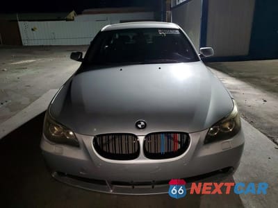 Piąte zdjęcie samochodu w środku: 2004 BMW 545 I VIN:WBANB33584B111234 - miniatura