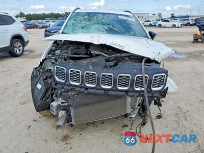 Piąte zdjęcie samochodu w środku: 2024 JEEP COMPASS LATITUDE VIN:3C4NJDBN5RT119438 - miniatura