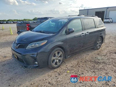 2018 TOYOTA SIENNA SE 8-PASSENGER 5TDXZ3DCXJS916130 - główne zdjęcie licytacji z USA - miniatura