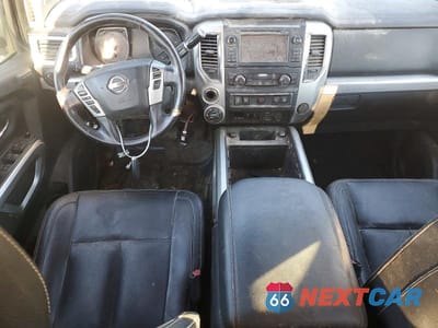 Zdjęcie 8 z 12 samochodu: 2018 NISSAN TITAN XD S VIN:1N6BA1F45JN528432 - miniatura