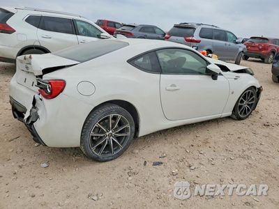 Trzecie zdjęcie samochodu z tyłu: 2019 TOYOTA 86 BASE VIN:JF1ZNAA10K8704201 - miniatura