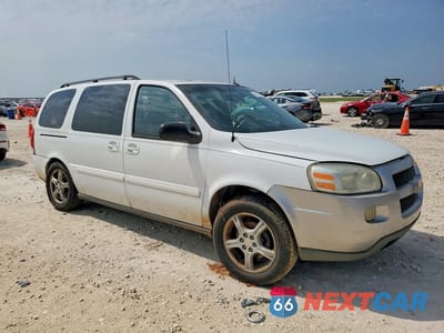 Czwarte zdjęcie samochodu z boku: 2006 CHEVROLET UPLANDER LT VIN:1GNDV33L06D182074 - miniatura