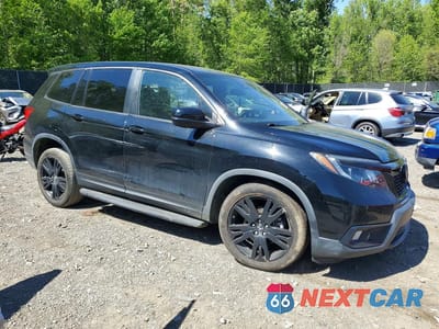 Czwarte zdjęcie samochodu z boku: 2019 HONDA PASSPORT SPORT VIN:5FNYF8H29KB022458 - miniatura