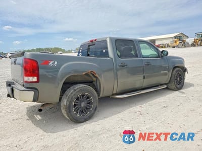 Trzecie zdjęcie samochodu z tyłu: 2011 GMC SIERRA K1500 SLE VIN:3GTP2VE33BG179691 - miniatura