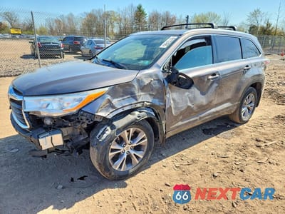 2015 TOYOTA HIGHLANDER XLE 5TDJKRFHXFS109992 - główne zdjęcie licytacji z USA - miniatura