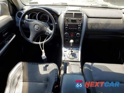 Zdjęcie 8 z 13 samochodu: 2011 SUZUKI GRAND VITARA JLX VIN:JS3TD0D78B4100109 - miniatura