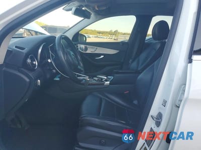 Zdjęcie 7 z 13 samochodu: 2017 MERCEDES-BENZ GLC 300 VIN:WDC0G4JB5HF171431 - miniatura
