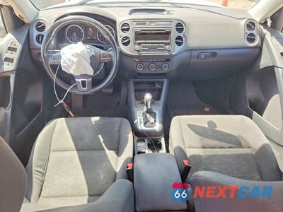 Zdjęcie 8 z 13 samochodu: 2014 VOLKSWAGEN TIGUAN S VIN:WVGAV3AX5EW562303 - miniatura