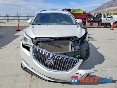 Piąte zdjęcie samochodu w środku: 2017 BUICK ENCLAVE VIN:5GAKRAKD2HJ215990 - miniatura
