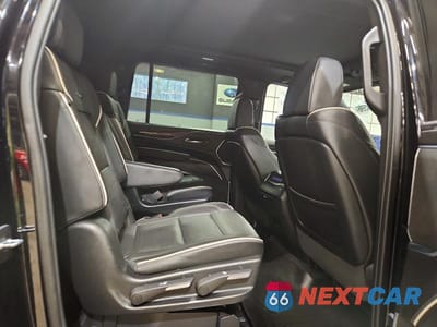 Zdjęcie 11 z 13 samochodu: 2022 CADILLAC ESCALADE ESV PREMIUM LUXURY VIN:1GYS4KKL1NR338990 - miniatura