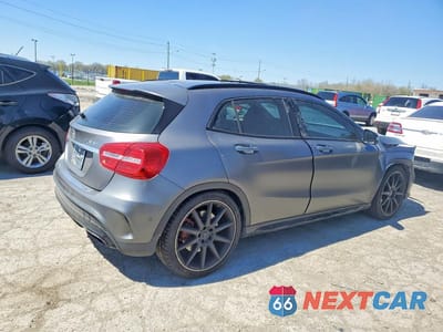 Trzecie zdjęcie samochodu z tyłu: 2017 MERCEDES-BENZ GLA 45 AMG VIN:WDDTG5CB5HJ350934 - miniatura