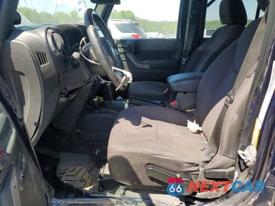 Zdjęcie 7 z 12 samochodu: 2013 JEEP WRANGLER UNLIMITED SPORT VIN:1C4BJWDGXDL558393 - miniatura