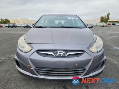 Piąte zdjęcie samochodu w środku: 2014 HYUNDAI ACCENT GS VIN:KMHCT5AE3EU153575 - miniatura