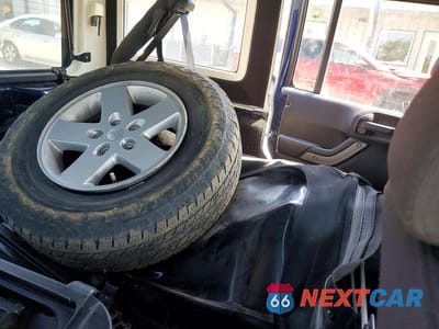 Zdjęcie 10 z 12 samochodu: 2013 JEEP WRANGLER UNLIMITED SPORT VIN:1C4BJWDGXDL558393 - miniatura