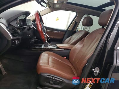 Zdjęcie 7 z 13 samochodu: 2014 BMW X5 XDRIVE35I VIN:5UXKR0C55E0K51673 - miniatura