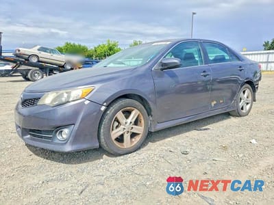 2014 TOYOTA CAMRY SE 4T1BF1FK5EU738278 - główne zdjęcie licytacji z USA - miniatura