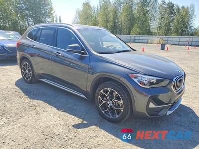 Czwarte zdjęcie samochodu z boku: 2021 BMW X1 XDRIVE28I VIN:WBXJG9C05M5T59131 - miniatura