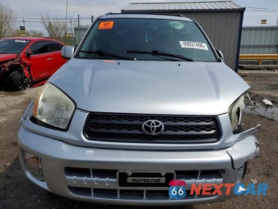Piąte zdjęcie samochodu w środku: 2002 TOYOTA RAV4 BASE VIN:JTEHH20V526038581 - miniatura